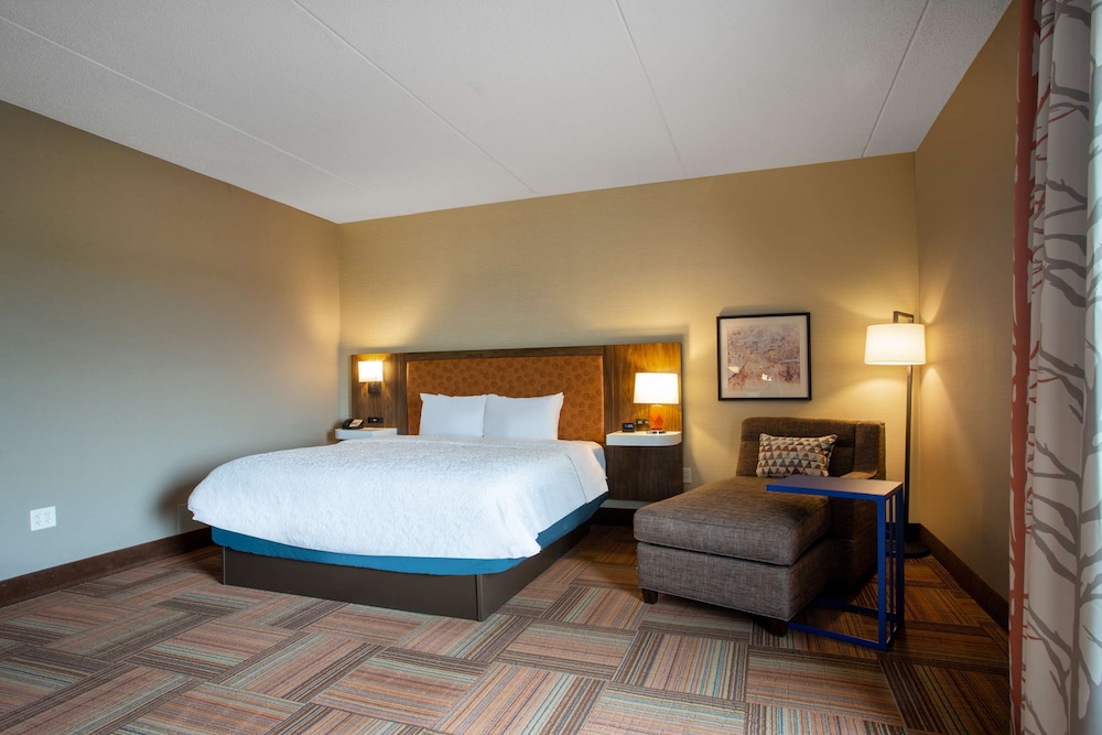 Hampton Inn Watertown 17/47