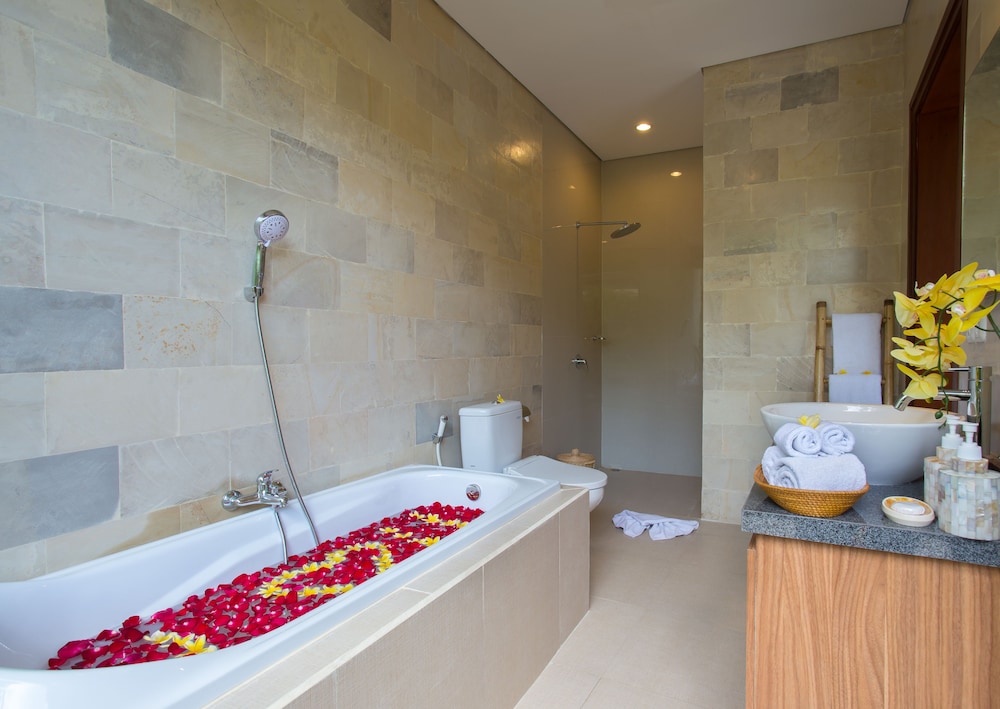 Aishwarya Exclusive Villas 49/50