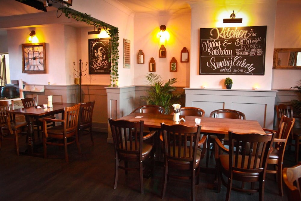 Rowton Poplars Hotel 34/38