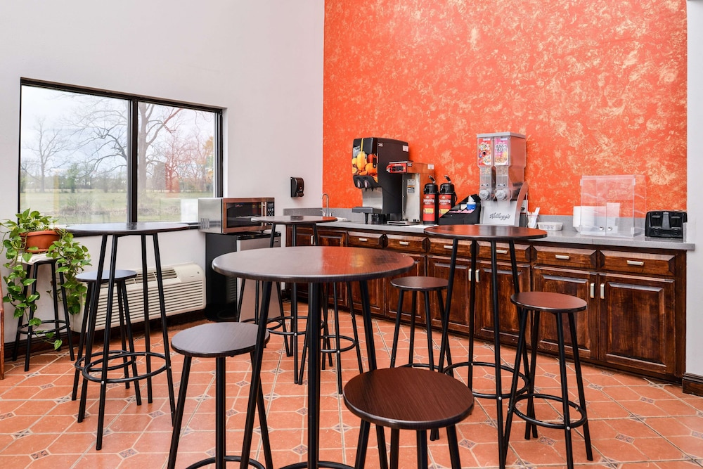 Americas Best Value Inn Gonzales 32/38
