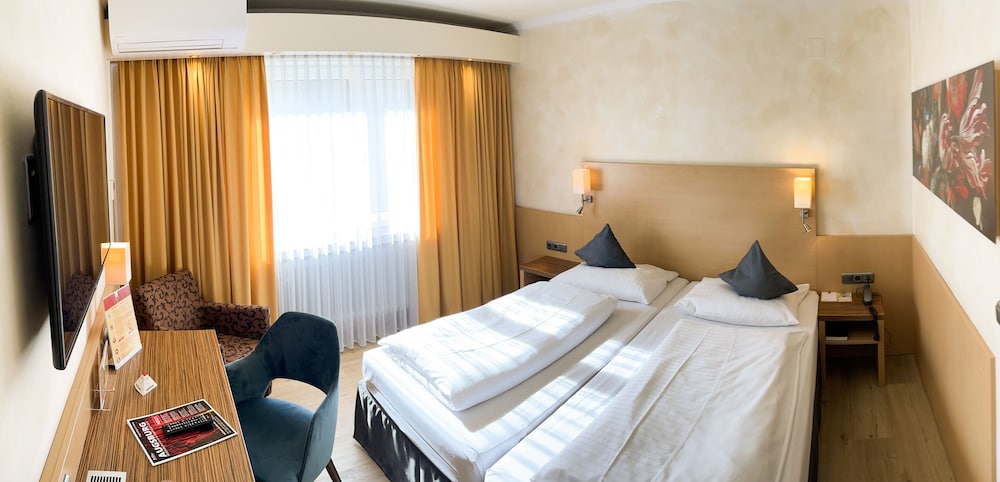 City Hotel Ost am Ko 18/50