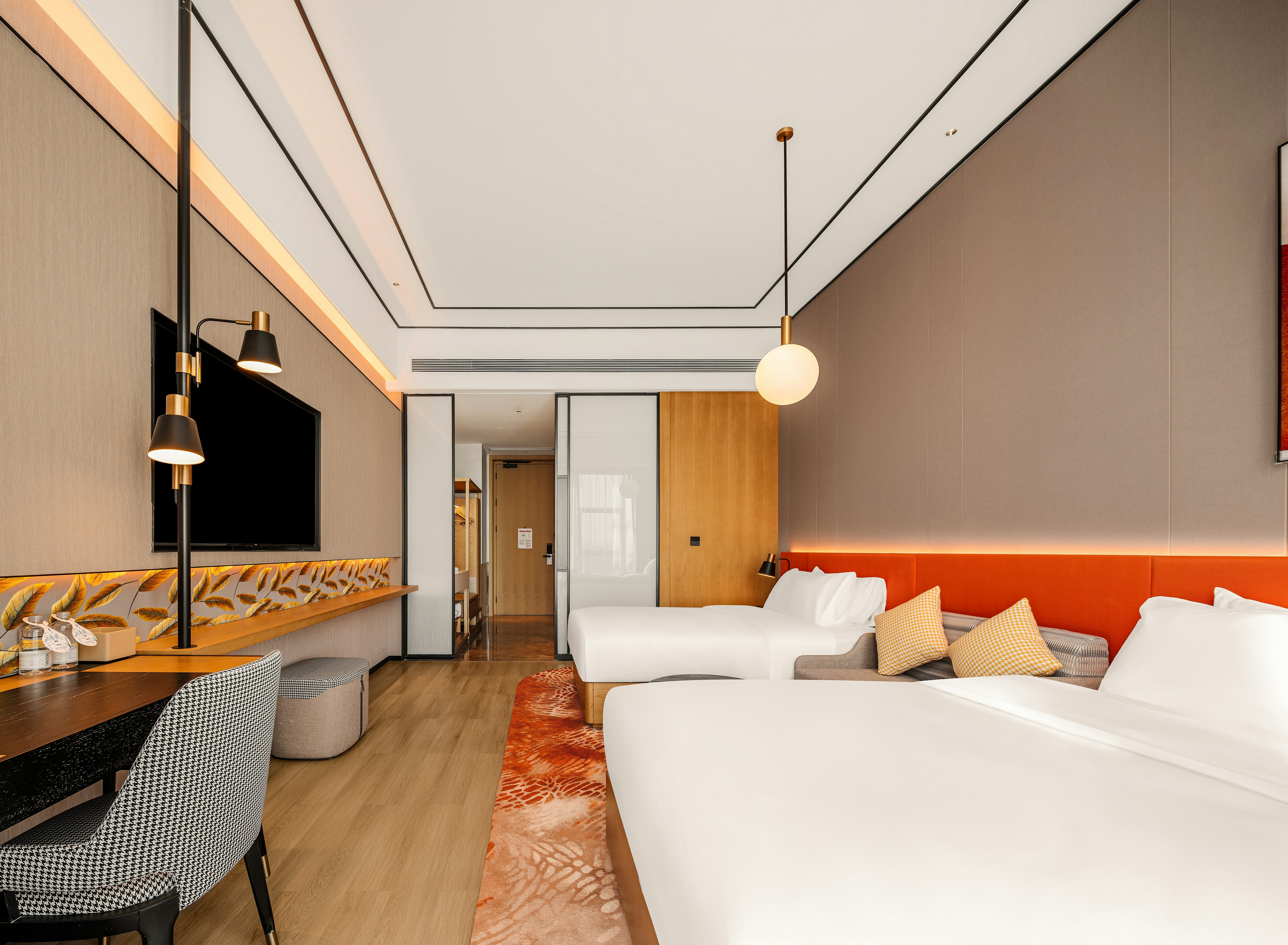 Guest Room, Twin Beds