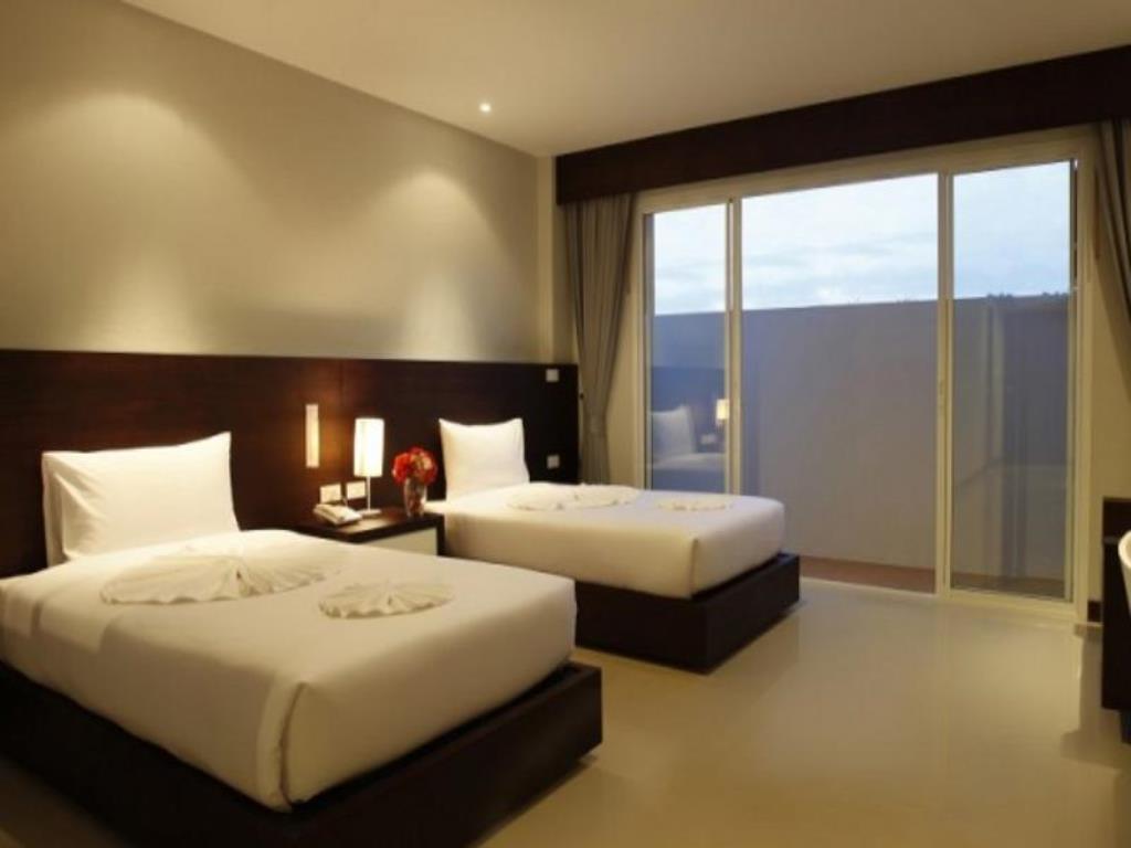 Nize Hotel 16/25