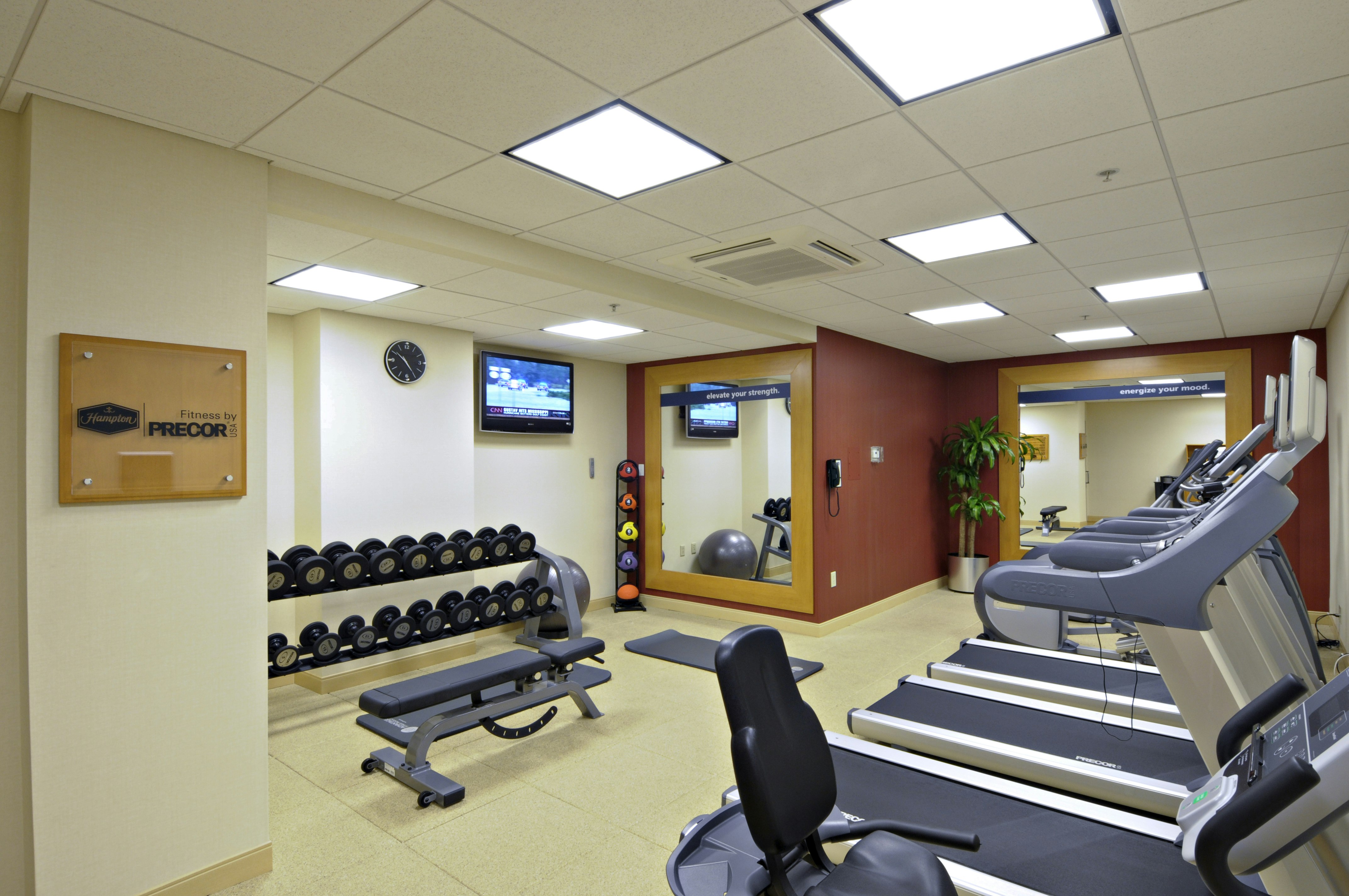 Hampton Inn Suites Columbus Downtown 31/59