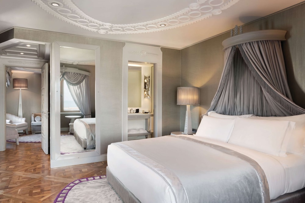 Wyndham Grand Istanbul Kalamis Marina 12/40