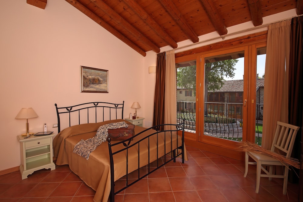 Residence Borgo Mondragon 6/44