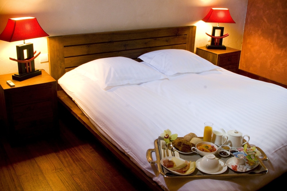 Hotel the Originals Manoir Des Indes Ex Relais Du Silence 9/65