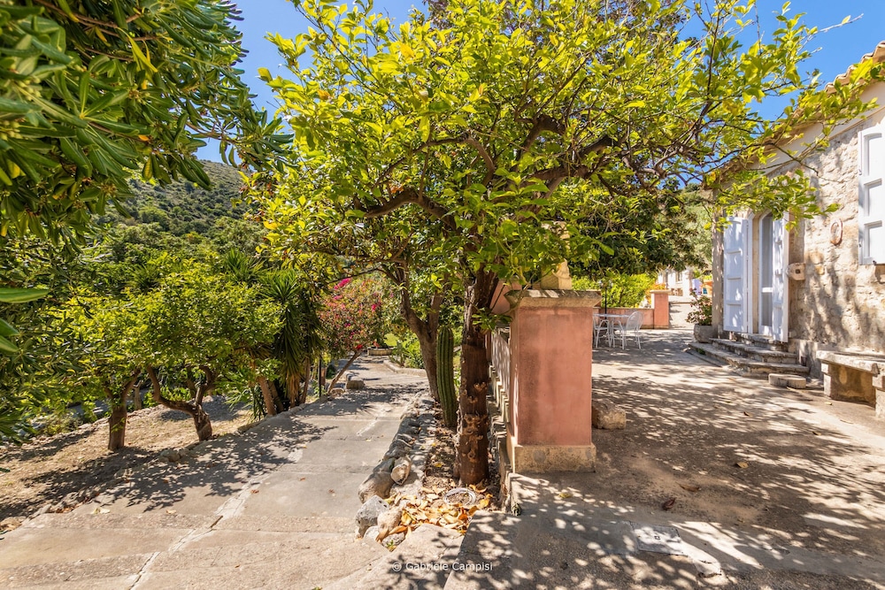 Agriturismo Val Di Noto 37/47