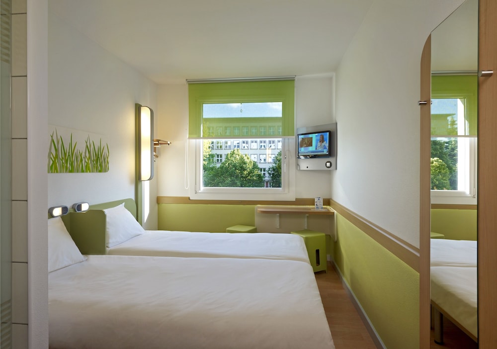 Ibis Budget Warszawa Reduta 13/54