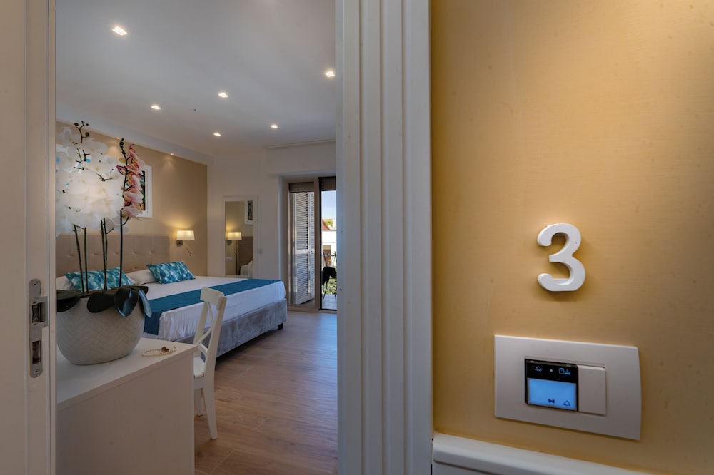 Hotel Kali Sorrento 8/18