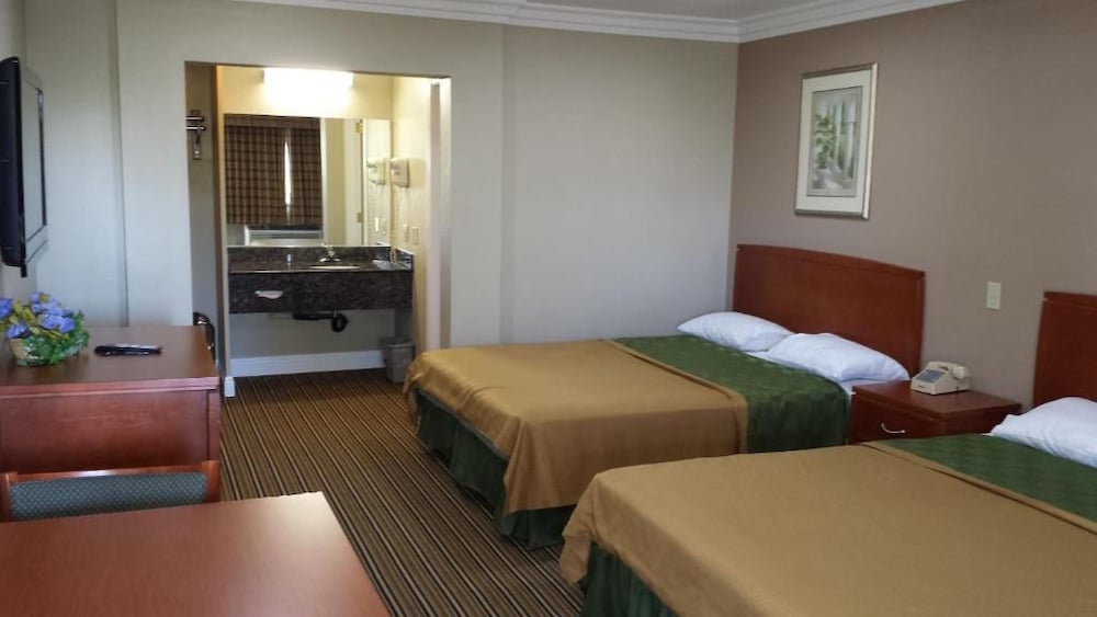 Regency Inn And Suites 7/27
