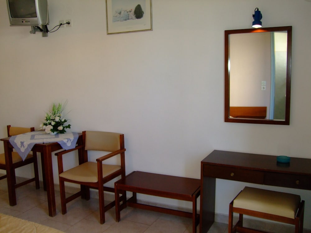 Antonios Hotel 45/62