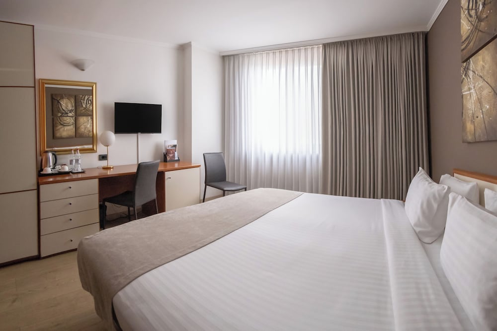 Standard, King Bed