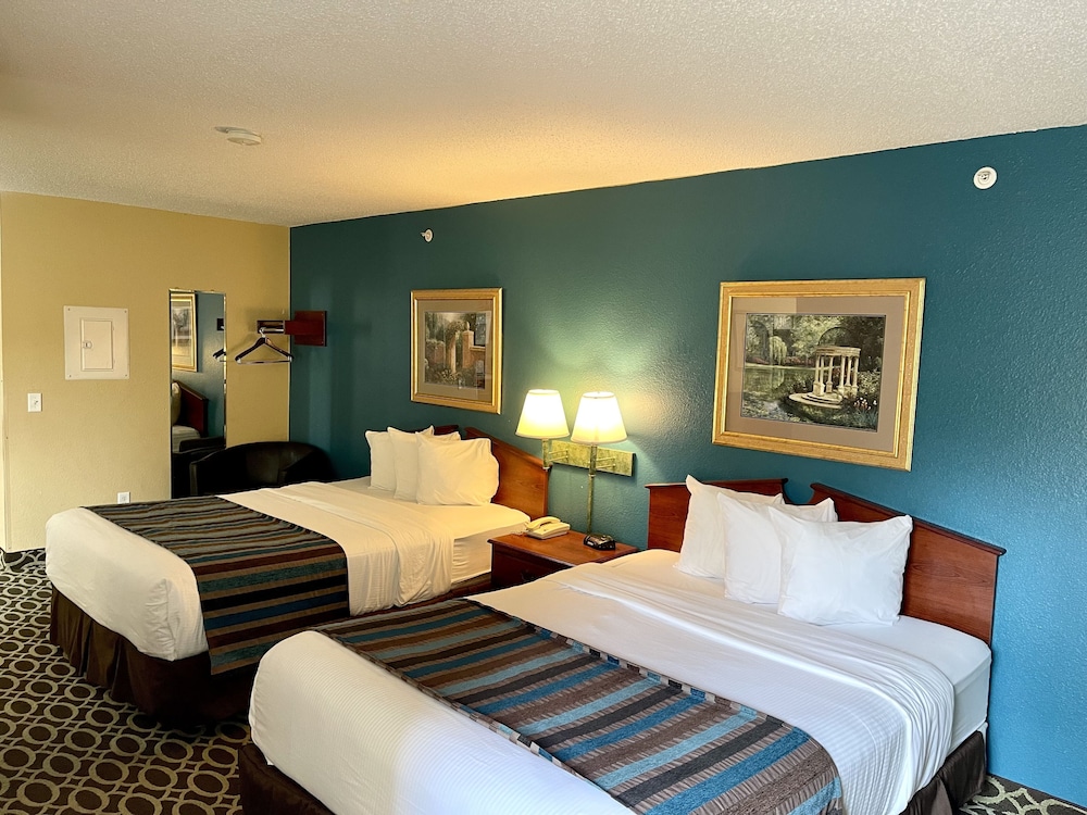 MainStay Suites Madison Airport 10/52