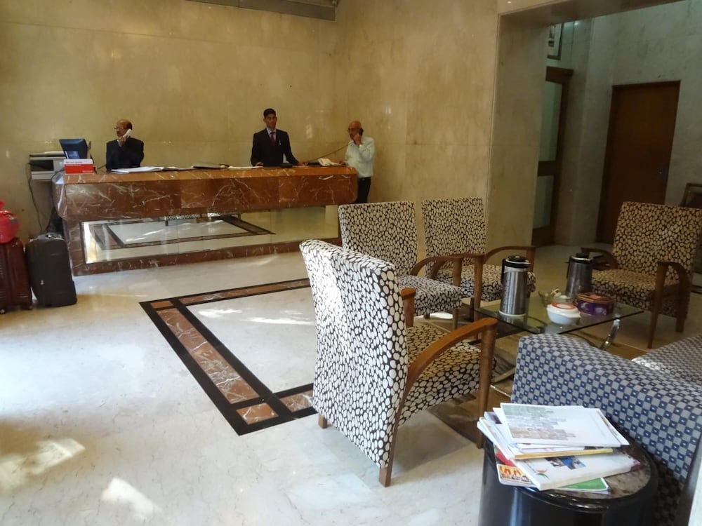 Regent Hotel 3/38