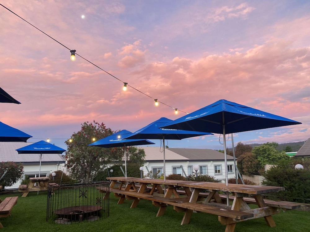 Horizons Lake Jindabyne 77/80