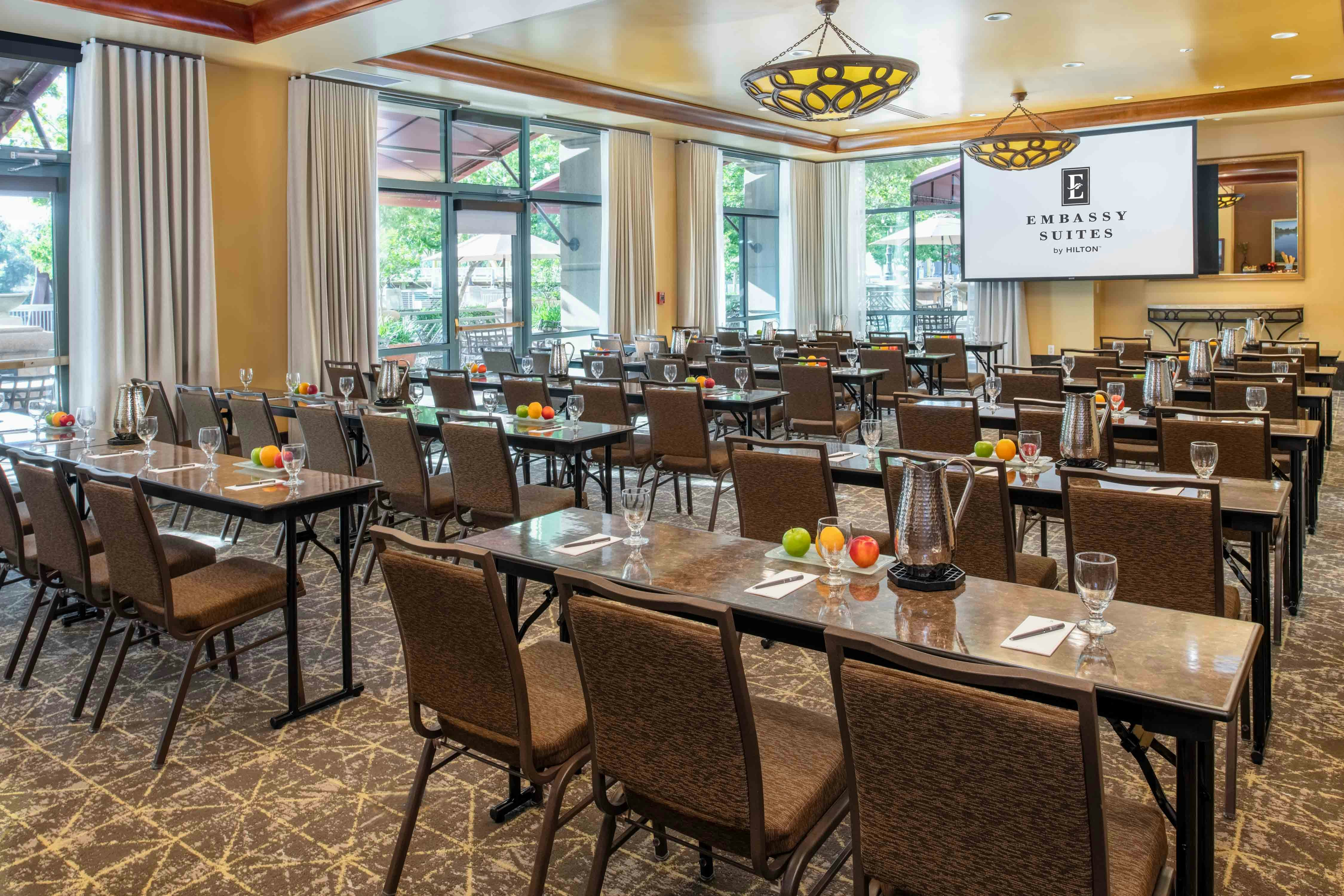 Embassy Suites by Hilton Sacramento Riverfront Promenade 69/80