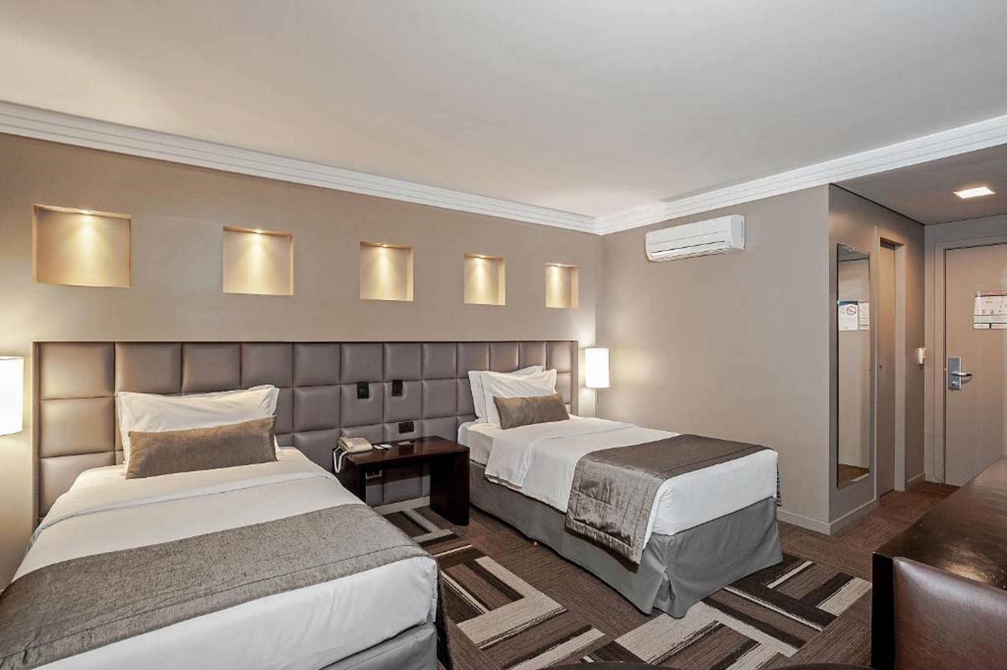 Room at Full Jazz by Slaviero Hoteis, CURITIBA
