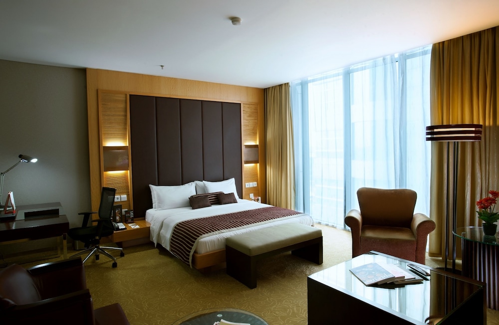 Cambridge Hotel Medan (ex Grand Swiss Belhotel Medan) 16/71