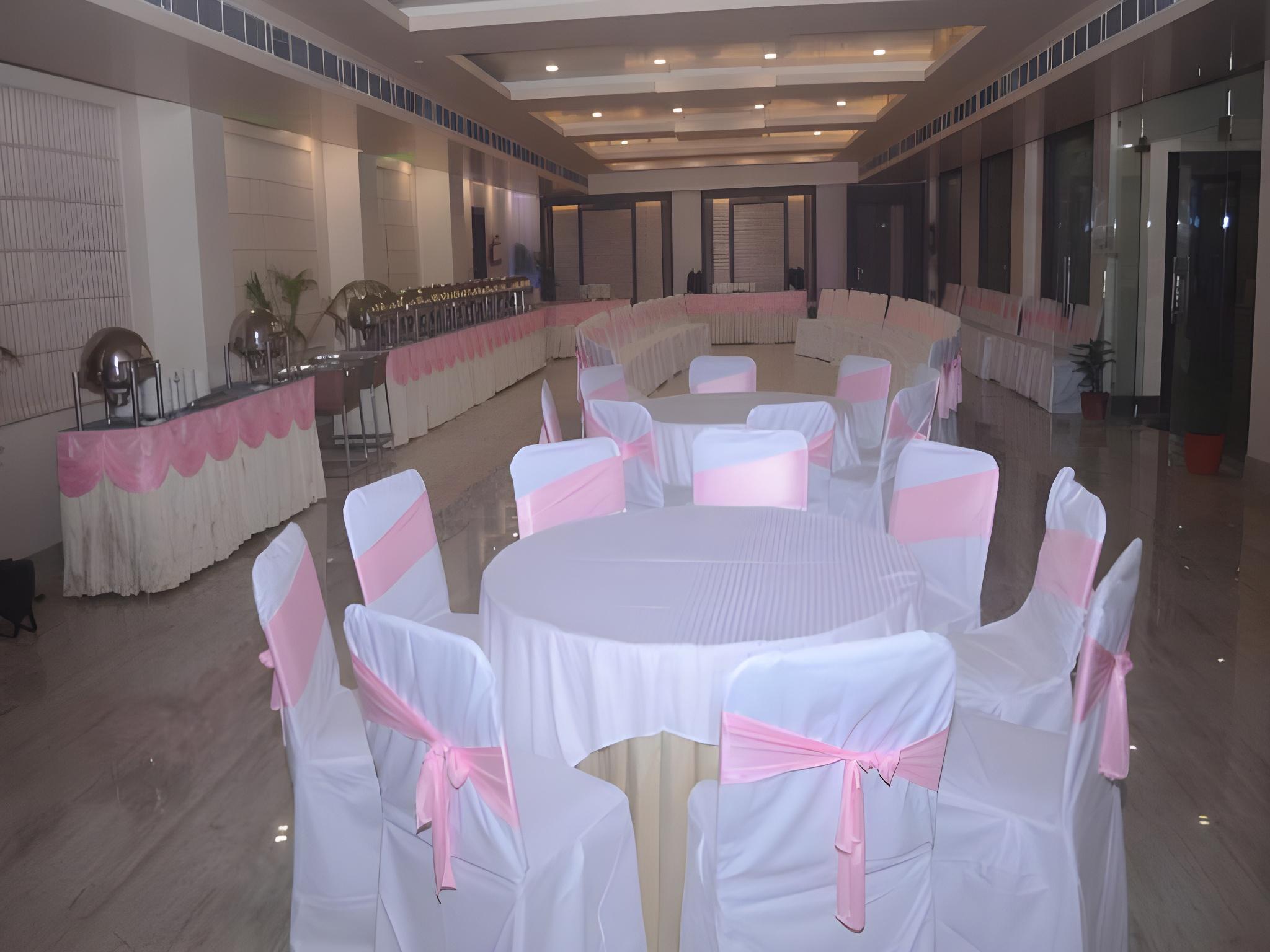 Madhuvan Palace 25/33