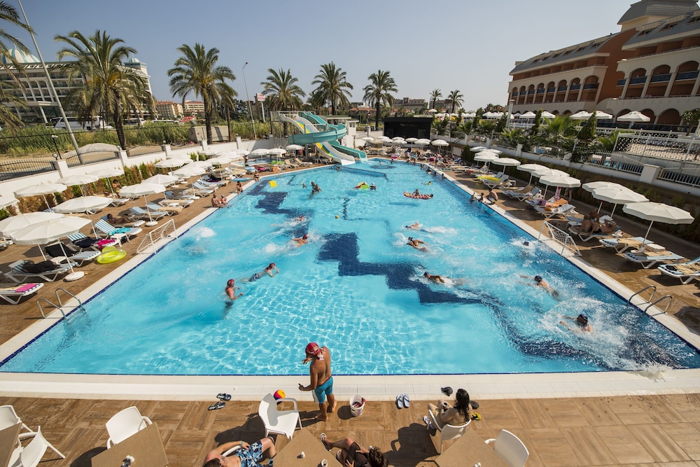 Palm World Side Hotel 24/50