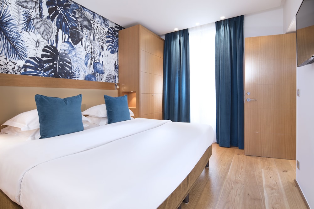 Hotel Le Six 22/63