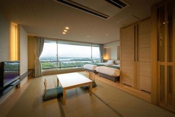 Japanese Western, Ocean View