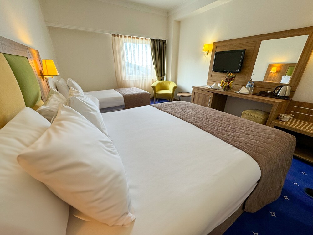 Palan Hotel 7/54