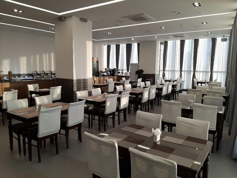 REST HOTEL 56/70