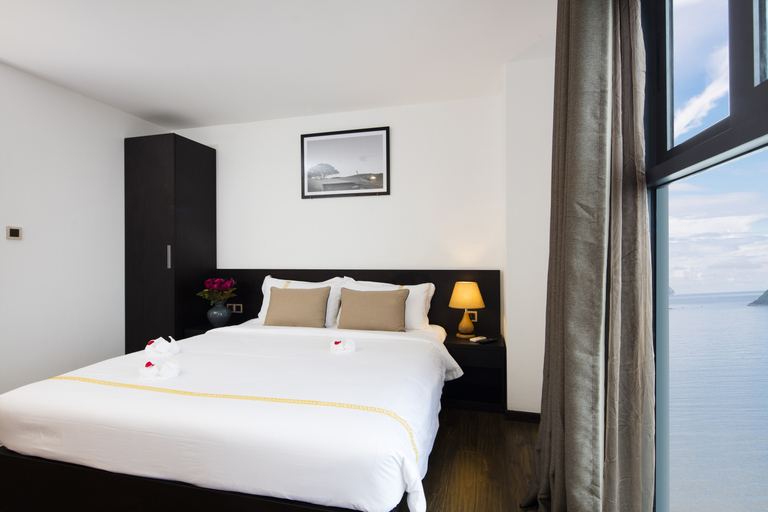 Senior, Double Bed, Balcony