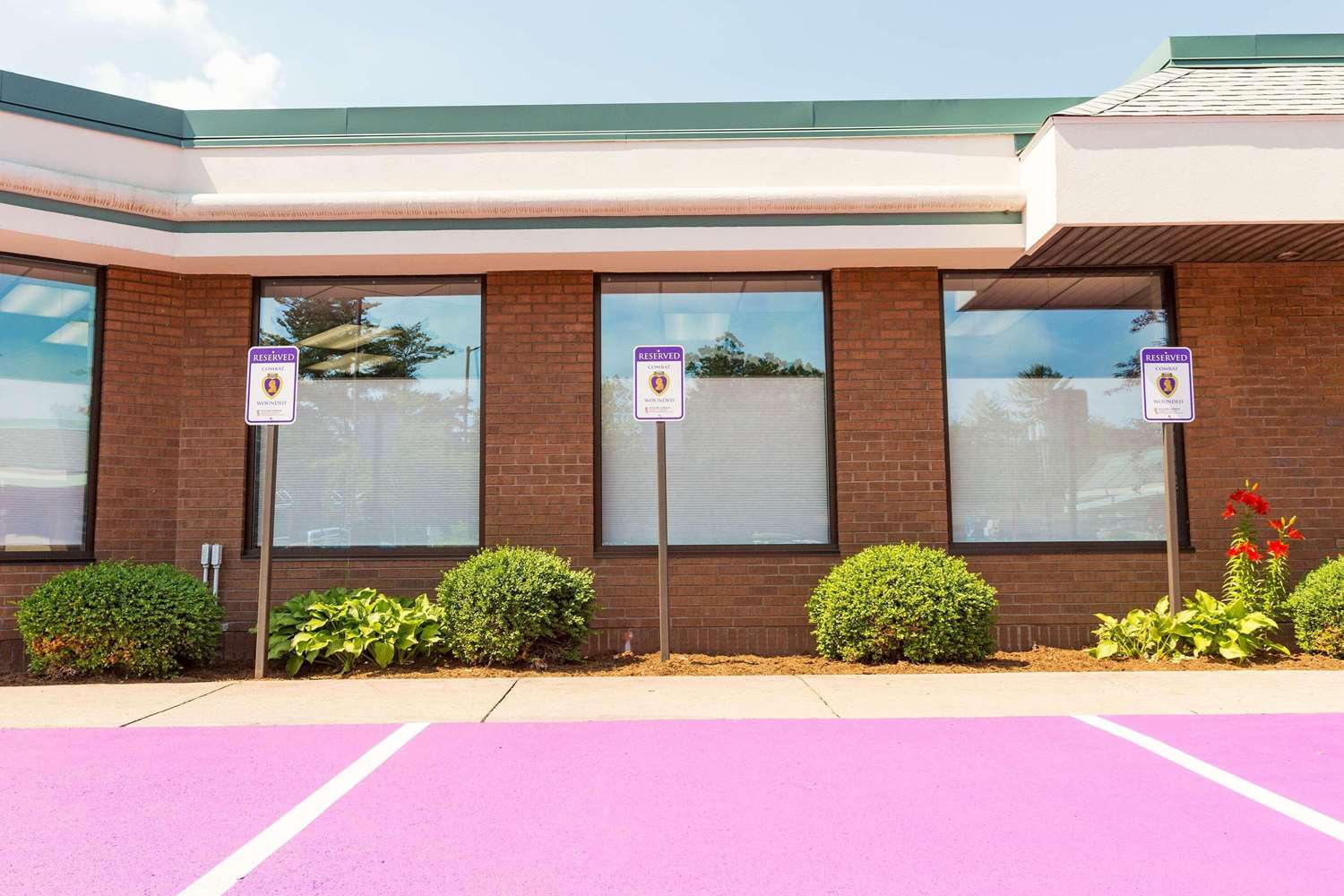 Country Inn and Suites by Radisson, Traverse City, MI 29/46