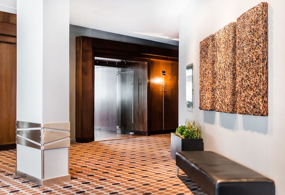 Matrix Hotel 8/66