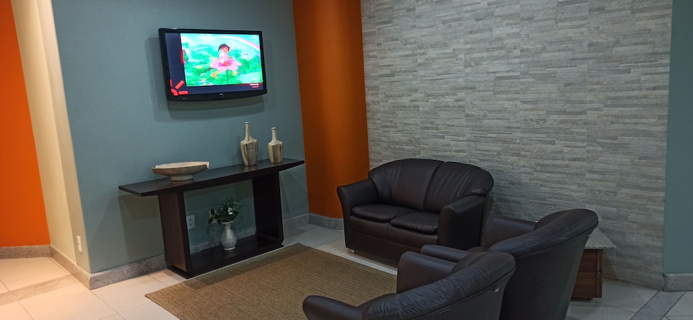 Lord Hotel Camburi 37/44