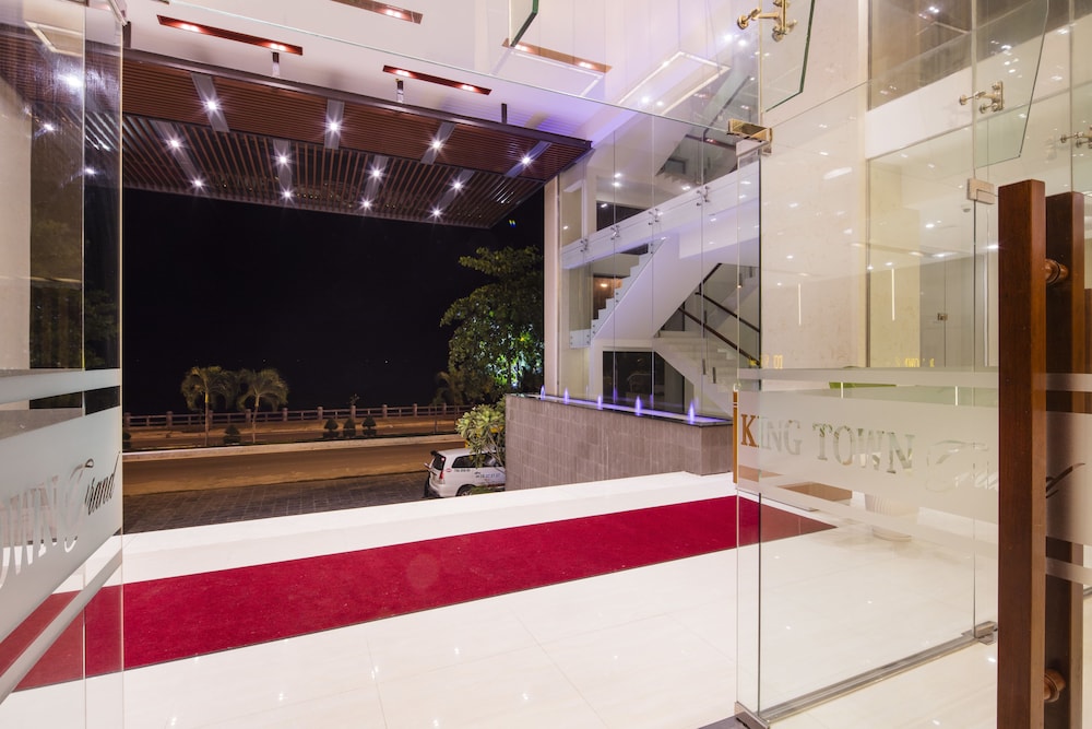 King Town Grand Hotel & Wedding Center 4/59