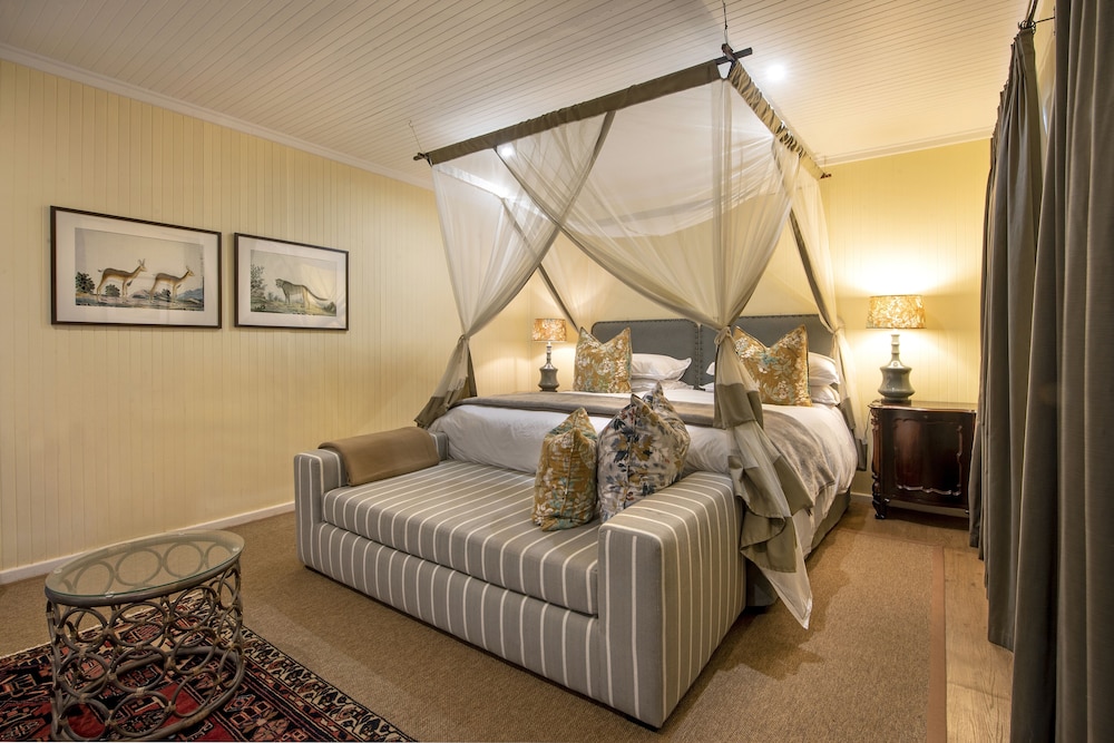 Camp Figtree 4/40
