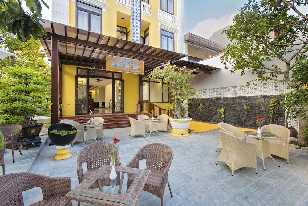 Hai Au Hotel 32/50