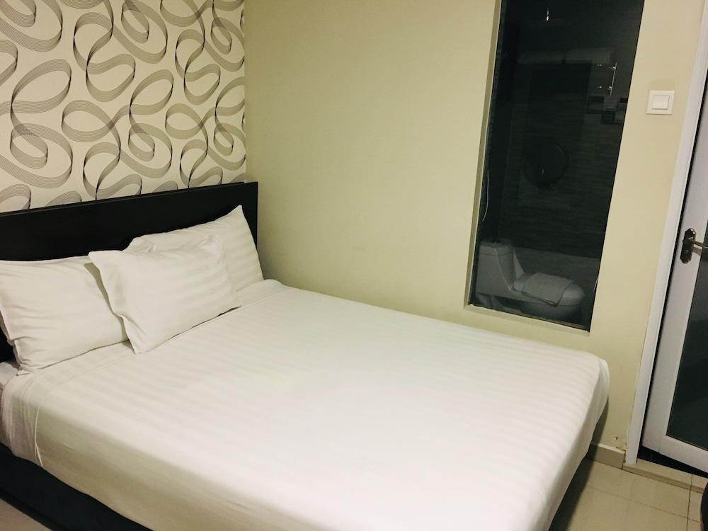 IZUMI HOTEL BUKIT BINTANG 25/52