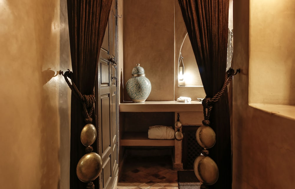 Riad Noir d'Ivoire 10/70