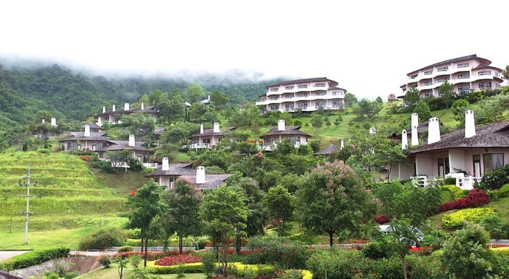 Imperial Phukaew Hill Resort 60/67