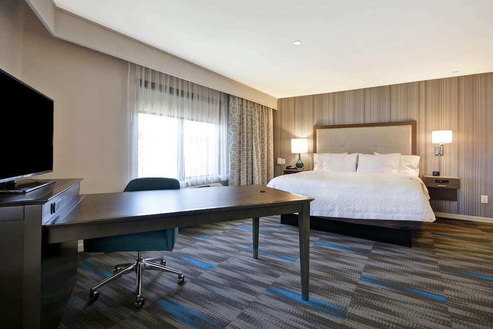 Hampton Inn And Suites Los Angeles Burbank Airport 22/42