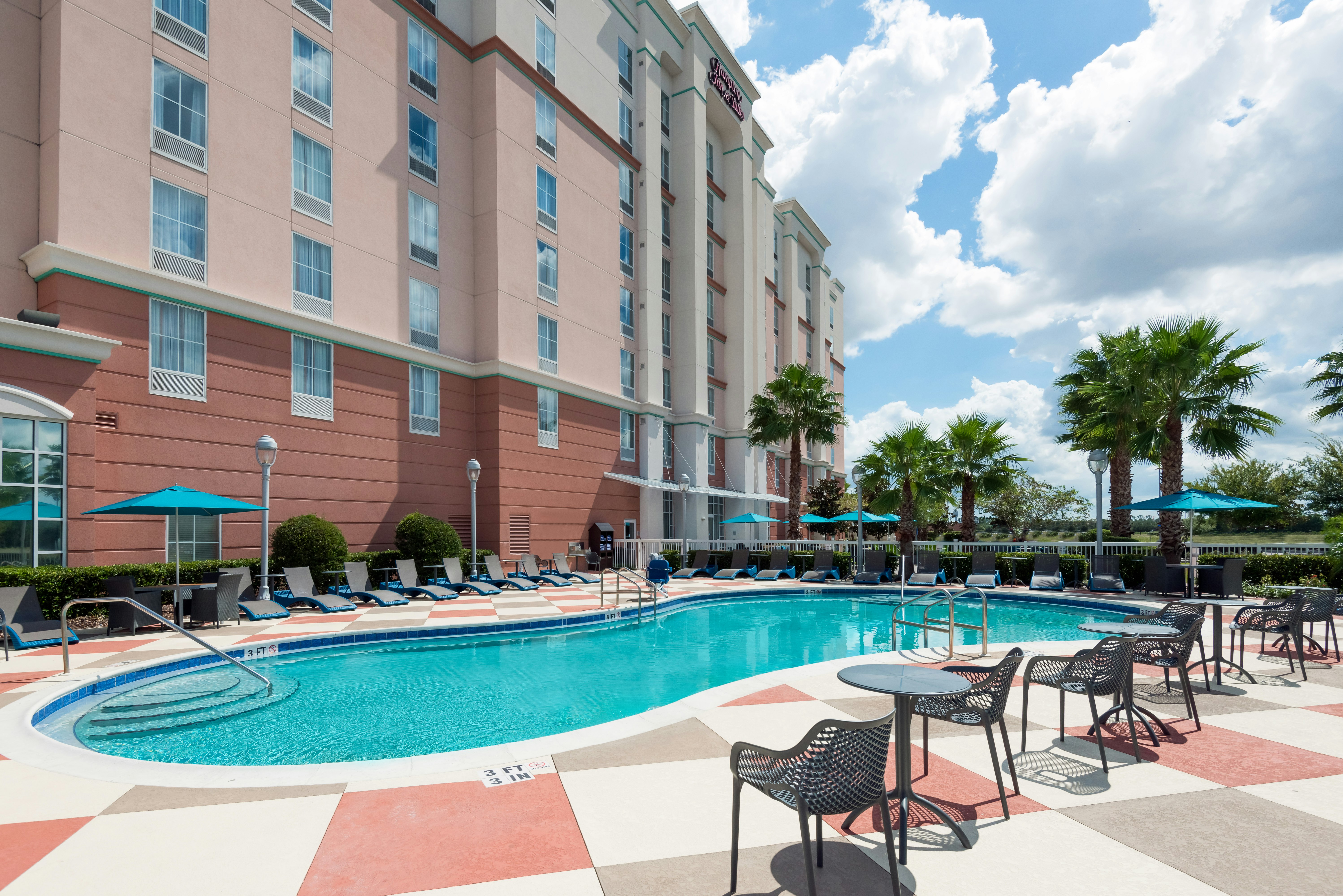 Hampton Inn & Suites Orlando Airport @ Gateway Village FL in ORLANDO - FL