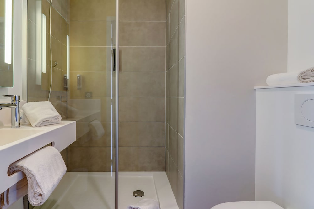غرفة بزنس بسرير مزدوج، B&B HOTEL Dijon Valmy Toison d'Or 5/7