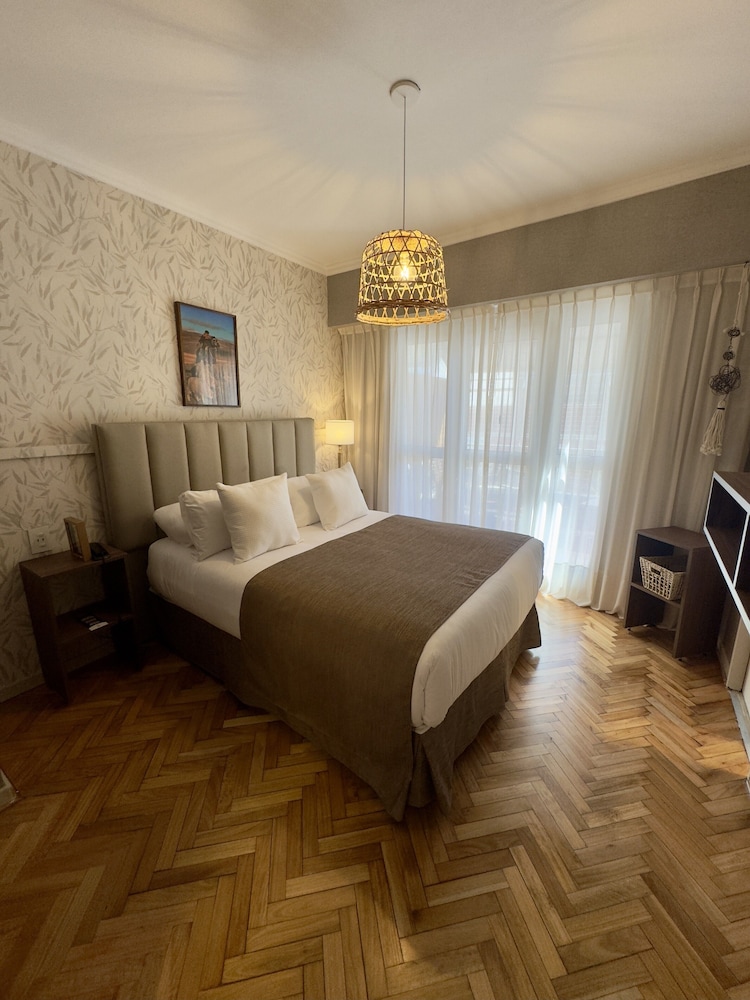 SUPERIOR, DOUBLE BED