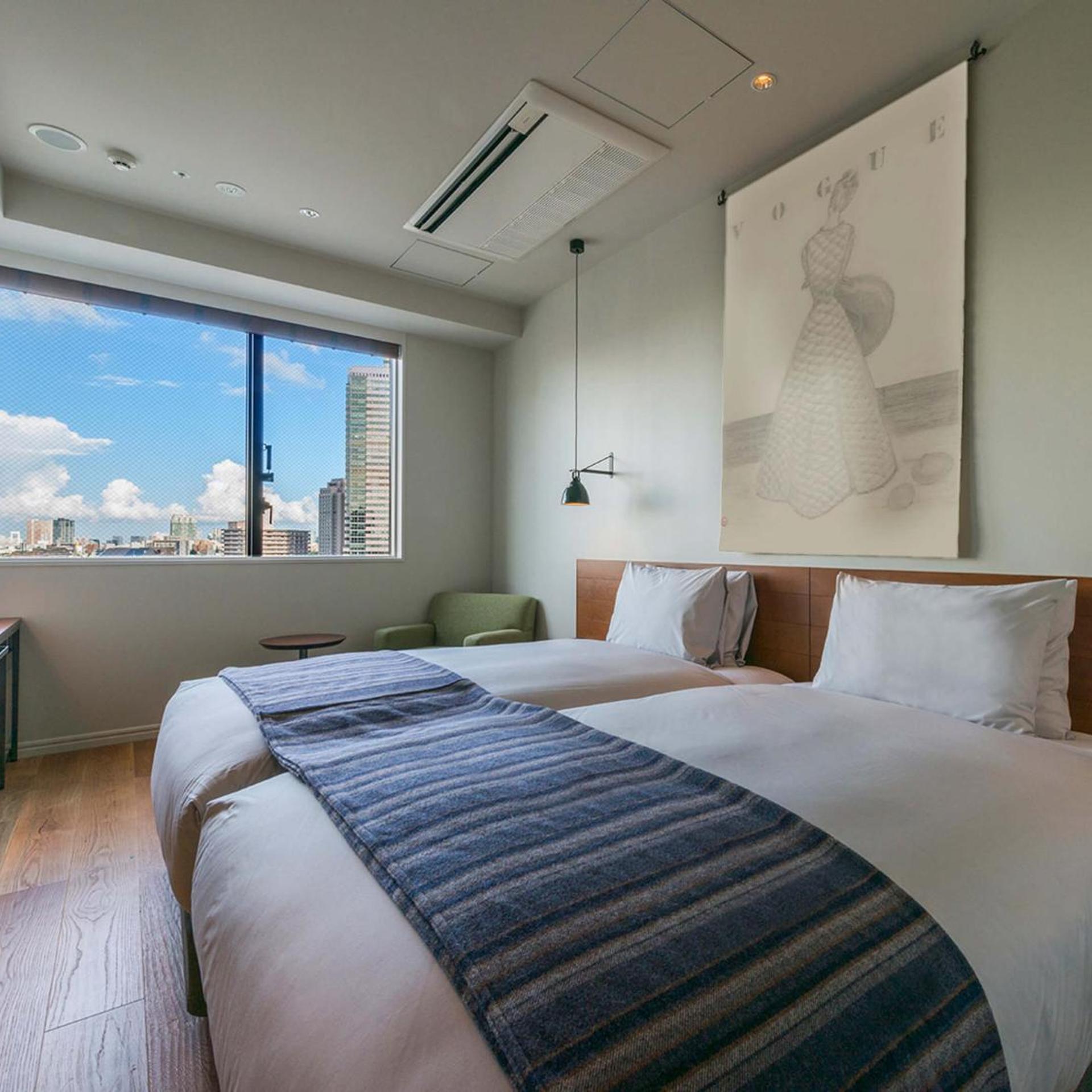 Hollywood, Premium, Twin Beds