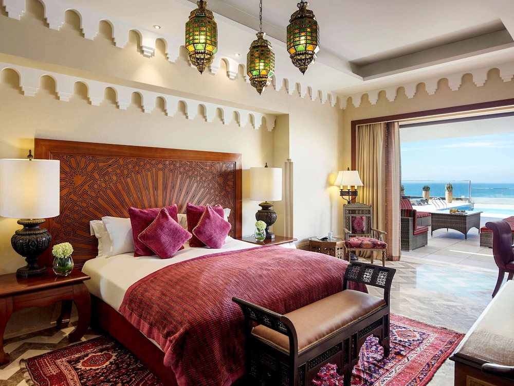 Sofitel Bahrain Zallaq Thalassa Sea and Spa 25/70