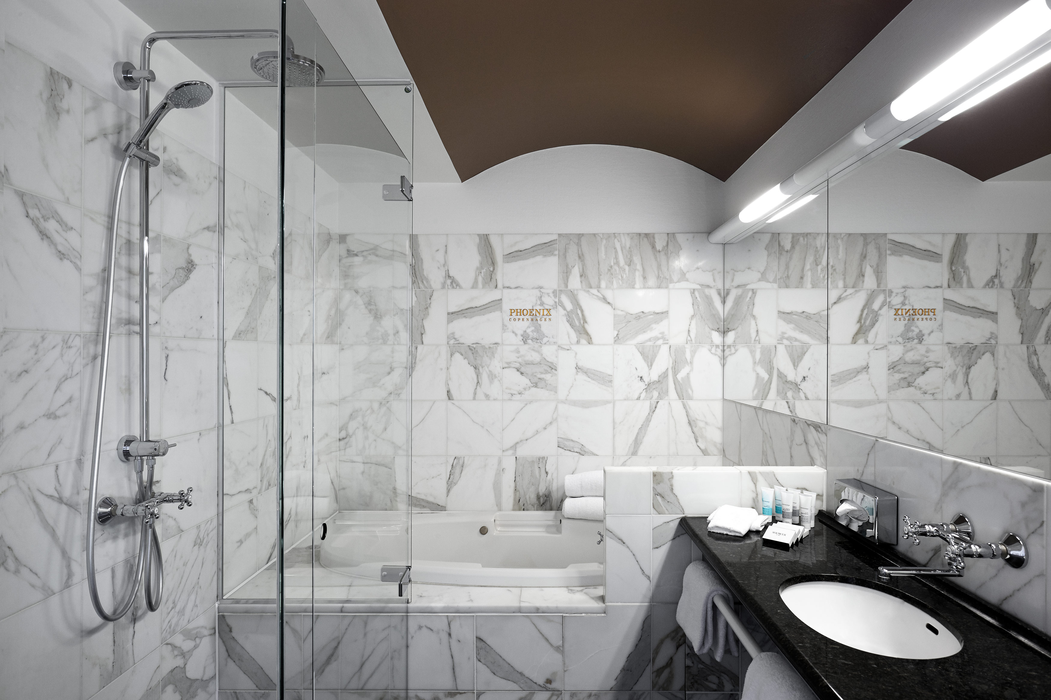 JUNIOR SUITE, LOUNGE ACCESS