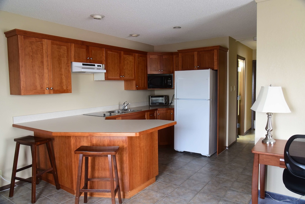 Coast Swift Current Hotel 5/65