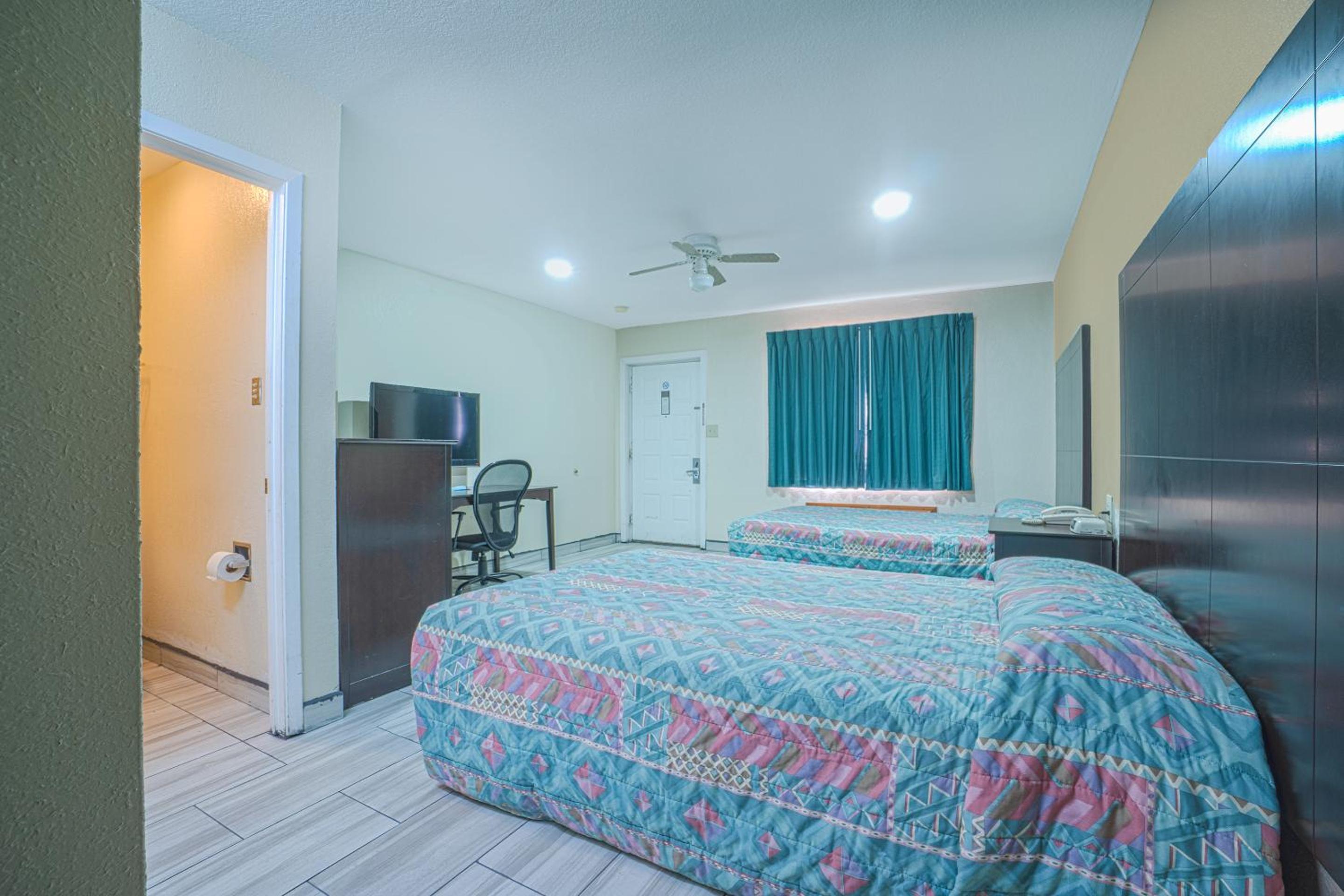 Executive Inn and Suites 21/50