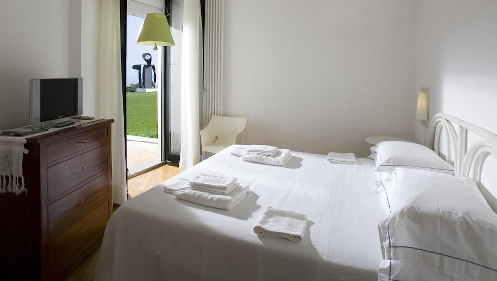 Hotel Emilia 17/48