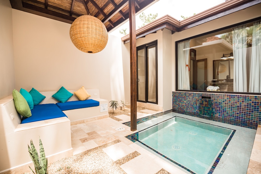 Almond Beach Resort And Spa 29/72